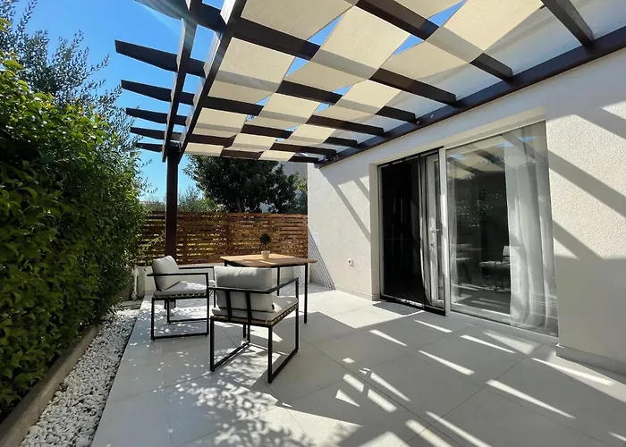 D2 Lägenhet Biograd Na Moru